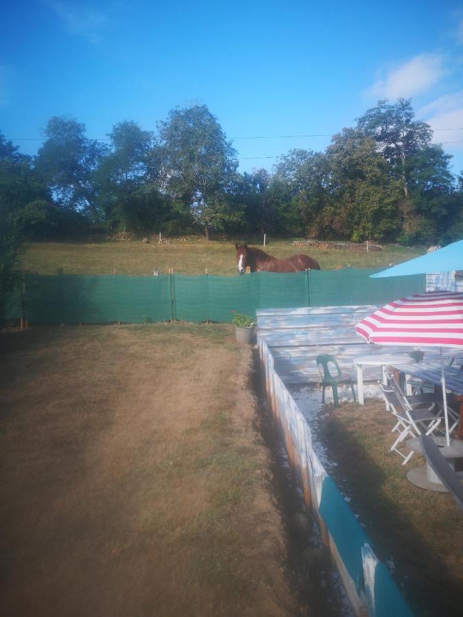 Bed and Breakfast Au Balaway Louey Екстер'єр фото