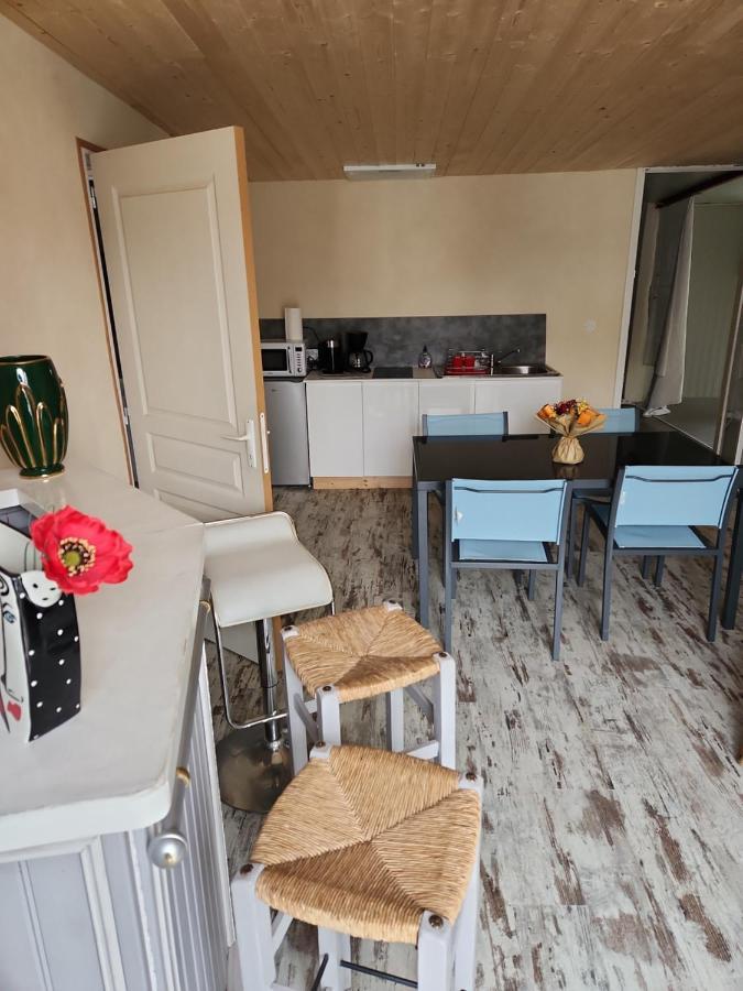 Bed and Breakfast Au Balaway Louey Екстер'єр фото